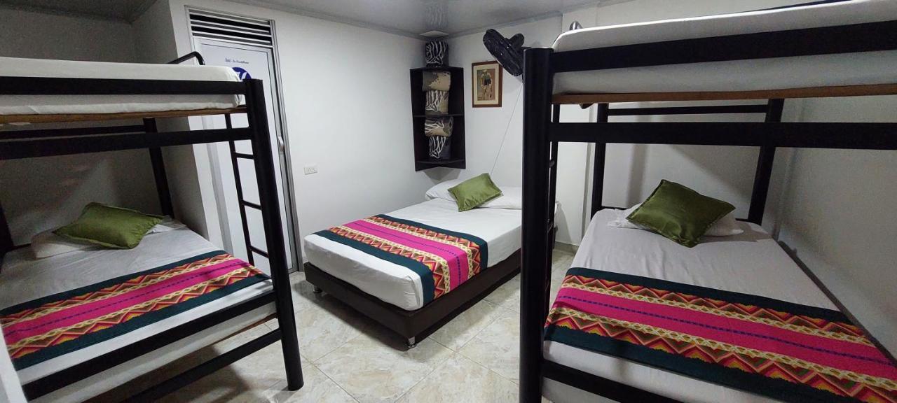 Hostel La Castellana *
