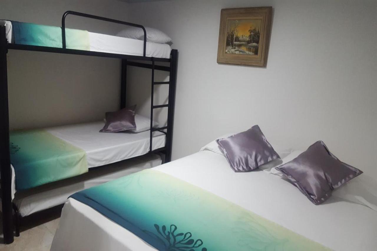 Hostal Ayenda La Castellana *